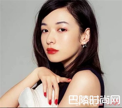 Christian Louboutin唇膏推荐_森绘梨佳告诉你 那些闭着眼买都不会错的唇膏!