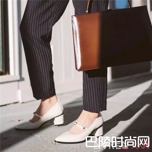 CÉLINE包包推荐_这几个新包听说可以时髦50年！你信吗？