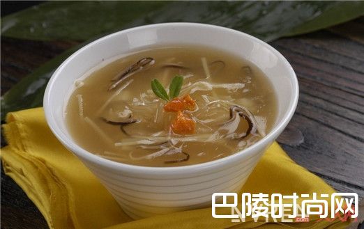 鱼翅滋养肌肤_皮肤干燥?6种食物让你的几乎肌肤水嫩动人