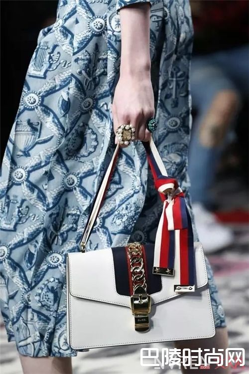Gucci Sylvie包包推荐_这几个新包听说可以时髦50年！你信吗？