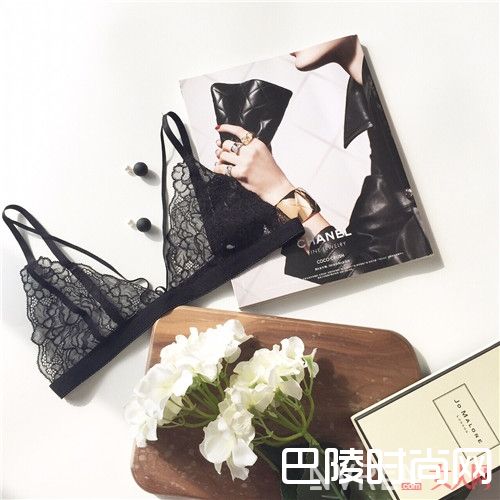 &Other Stories内衣品牌简介_小胸内衣怎么选择?7个专属小胸妹纸的内衣品牌你知道不？