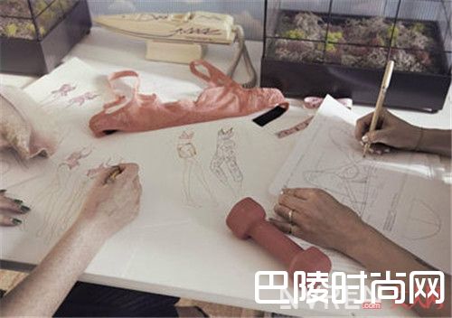 &Other Stories内衣品牌简介_小胸内衣怎么选择?7个专属小胸妹纸的内衣品牌你知道不？