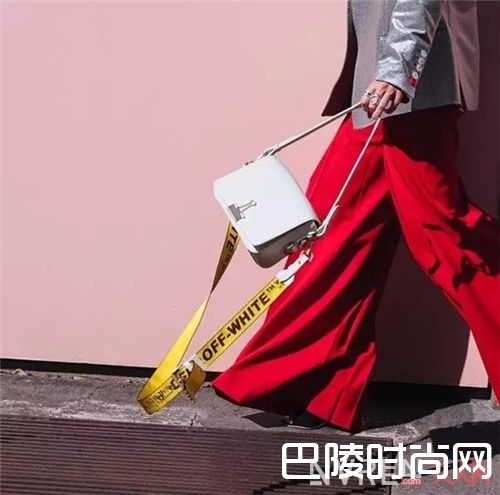 Off-white包包推荐_这几个新包听说可以时髦50年!你信吗?