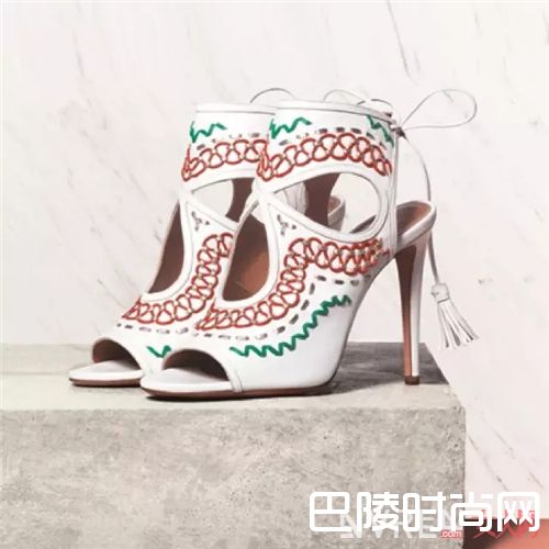 鞋子单品推荐_想要一个美美的旅行 少不了这些单品相伴