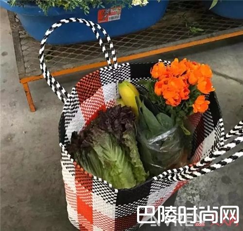 Truss包包推荐_价格1500元以内 这些轻奢包你入手了吗？