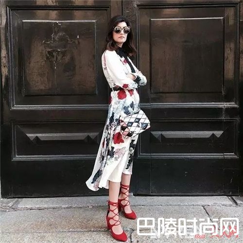 要有一双会抢镜的鞋_想要一个美美的旅行 少不了这些单品相伴