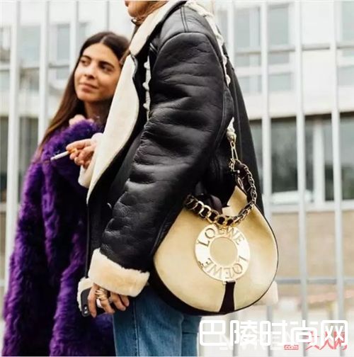 Joyce Bag_Loewe家的包包推荐！款式那么多总有适合你的