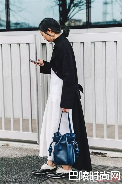 Flamenco Knot Bag_Loewe家的包包推荐!款式那么多总有适合你的