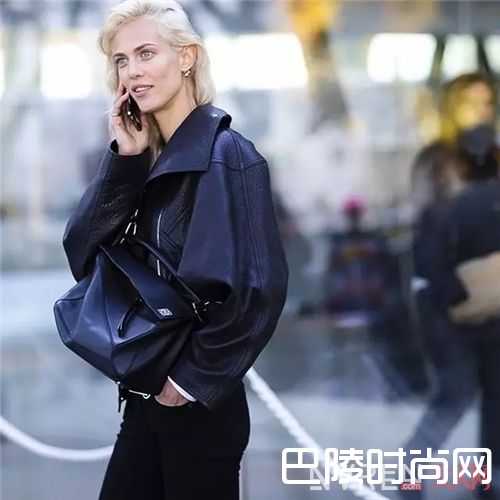 Puzzle Bag 拼图包_Loewe家的包包推荐！款式那么多总有适合你的