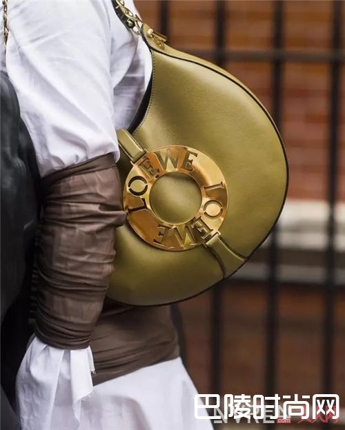 Joyce Bag_Loewe家的包包推荐!款式那么多总有适合你的