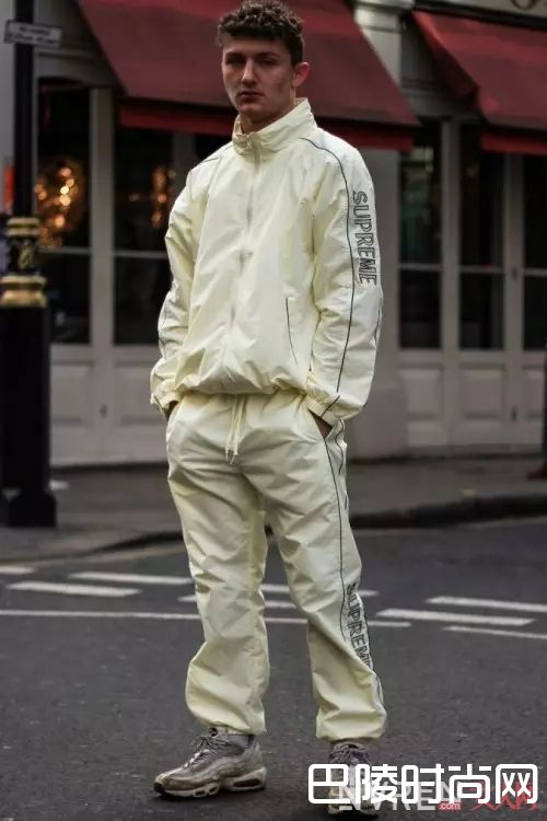 校服装_这里6个潮流趋势的单品 让你变成潮流达人