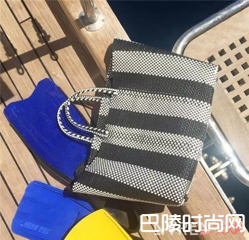 Truss包包推荐_价格1500元以内 这些轻奢包你入手了吗？