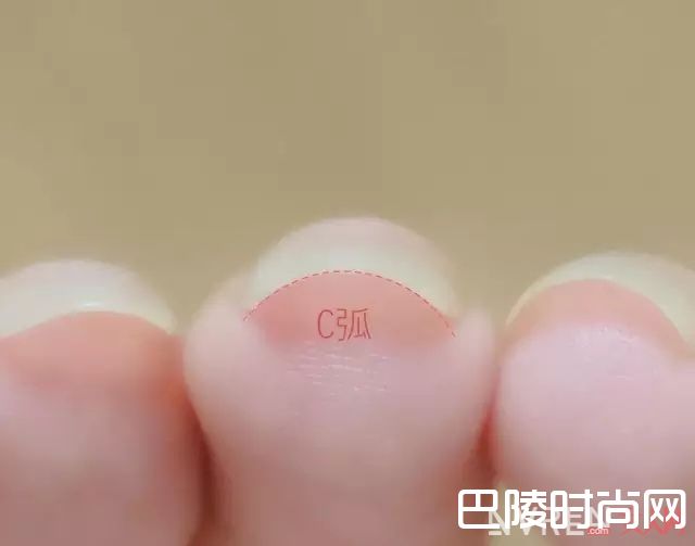 指甲底油_在家涂指甲老失败？是你没学会这 3 步