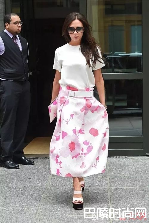 不同类型的裙子_春风十里 不如将一缕繁花穿在身的你！