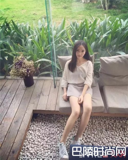 ADIDAS STAN SIMTH_选择一双经典又不过时的运动鞋 穿出自己的风格