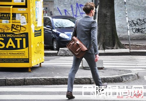 男士选择什么包显得好品味_男士哪4种配件穿出好品味？让你绅士品格尽显