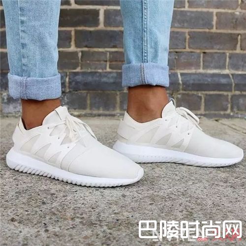 adidas tubular viral_选择一双经典又不过时的运动鞋 穿出自己的风格