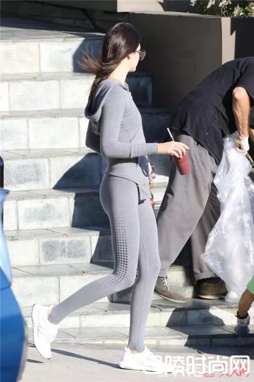 Adidas Ultra Boost_选择一双经典又不过时的运动鞋 穿出自己的风格