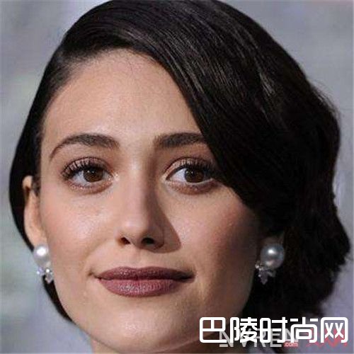 珠宝如何与发型搭配_珠宝如何正确佩戴 怎样才能让珠宝更好的衬托出最美你