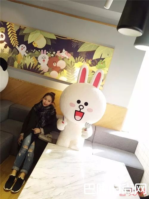 adidas tubular viral_选择一双经典又不过时的运动鞋 穿出自己的风格