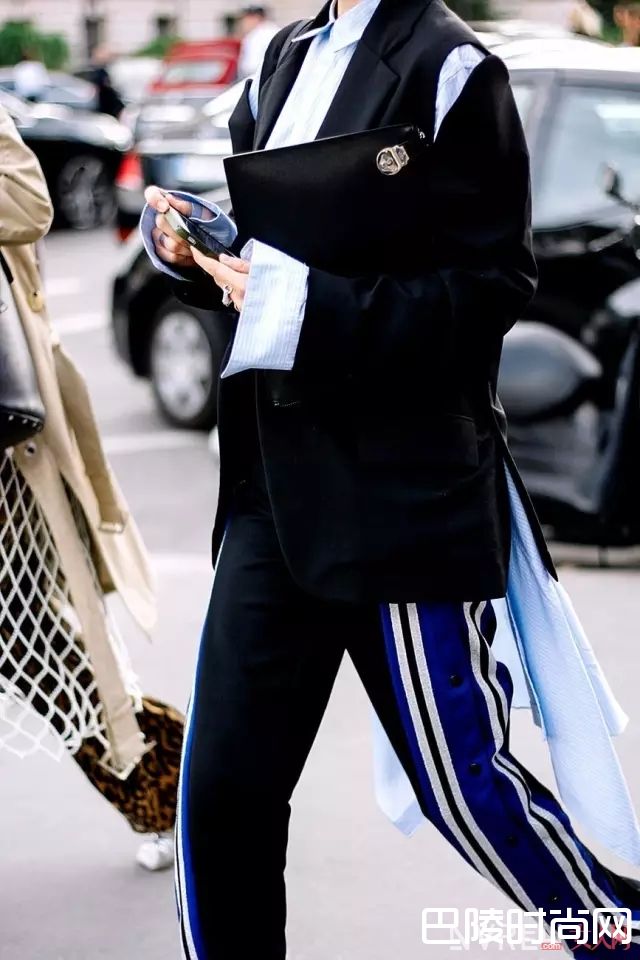 侧条纹裤_不用找了，2017春夏流行元素全在这