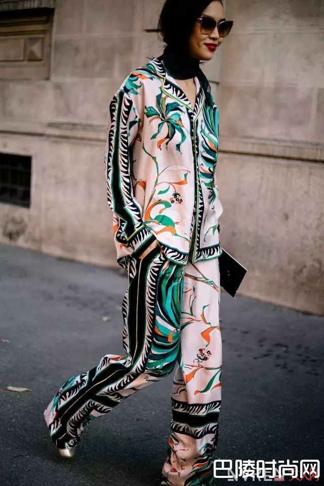 似睡衣又非睡衣_不用找了，2017春夏流行元素全在这