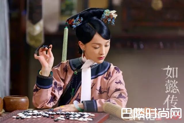 瓜子脸适合的刘海_方脸圆脸大饼脸，剪对刘海秒变巴掌脸！