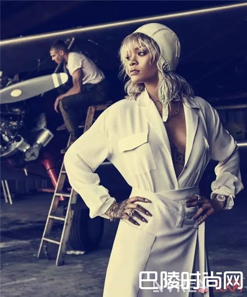 白衬衫搭配_今年这些衬衫单品的新搭配 你get了吗?