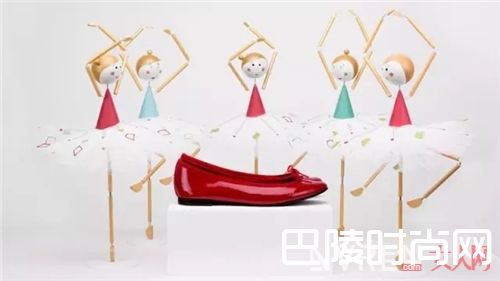 芭蕾舞款型介绍及推荐_“懒人鞋”出没的季节 女神们都选择它!