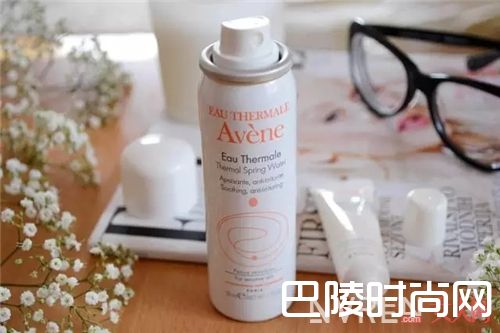 雅漾喷雾介绍_此时无妆胜有妆 请收下这份“裸妆”好物清单