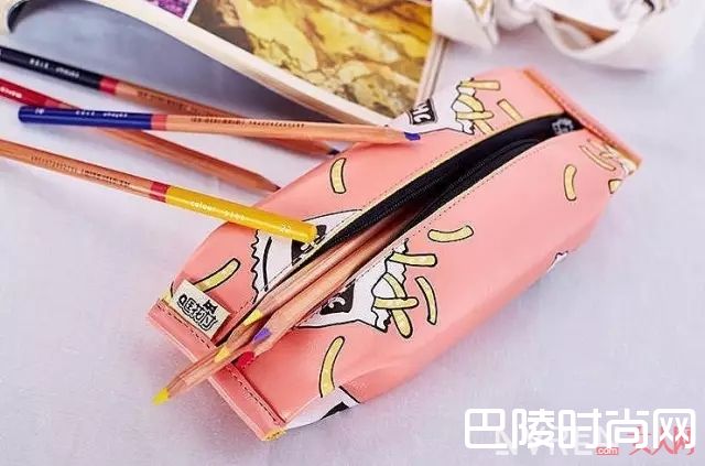 嗨森潮包_买包剁手不吃土，淘宝上有哪些便宜好看逼格又高的包包？