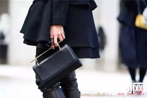 手包推荐_看完这些超赞的手包 你还觉得它单一可有可无吗？