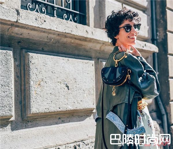 月牙形的Nile Nano_Chloe2017春夏最新美包 复古圆环猛戳少女心