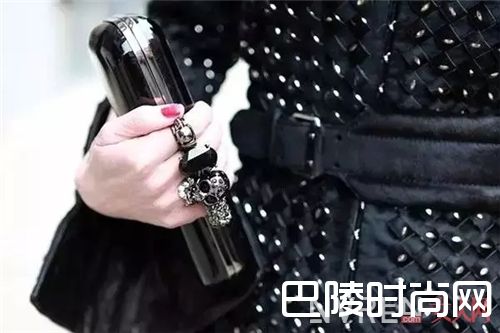 Alexander McQueen手包推荐_看完这些超赞的手包 你还觉得它单一可有可无吗？