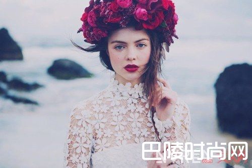 编发新娘发型有哪些_婚礼变身攻略:哪种女神发型比整容还管用