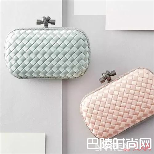 Bottega Veneta与Roger Vivier手包推荐_看完这些超赞的手包 你还觉得它单一可有可无吗？
