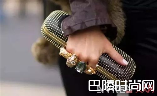 Alexander McQueen手包推荐_看完这些超赞的手包 你还觉得它单一可有可无吗？