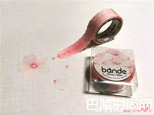 灯泡花艺与樱花胶带_这些带花的设计 让你的家充满春天的气息