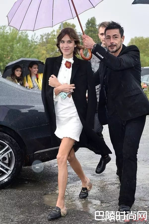 毛毛拖鞋_那些让直男看不懂的8大最新流行潮品