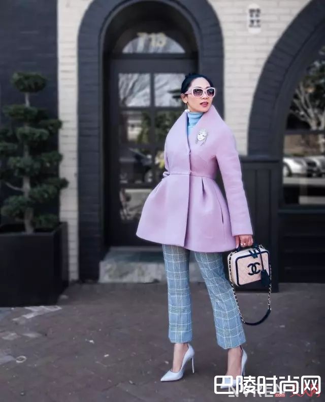 樱花粉的色彩CP_大爱粉色不装嫩，专属樱花粉的穿搭大法