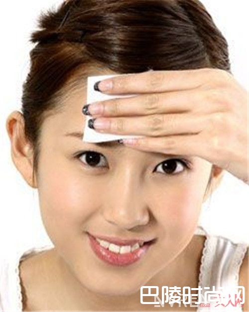 脸部如何卸妆_卸妆很重要但你真的懂卸妆吗 如何干净的卸妆看个就够了