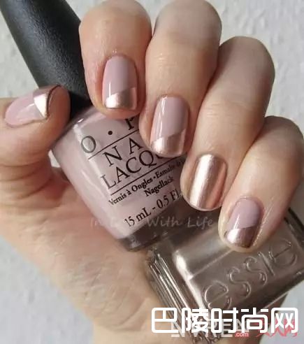 金属元素美甲_十大春季流行美甲，快来为你的指甲换新装！