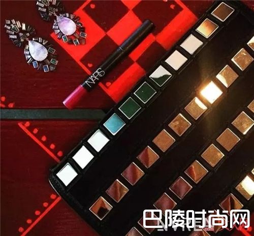 Tomasini包包推荐_无论是质感还是设计 这些包包都被低估了