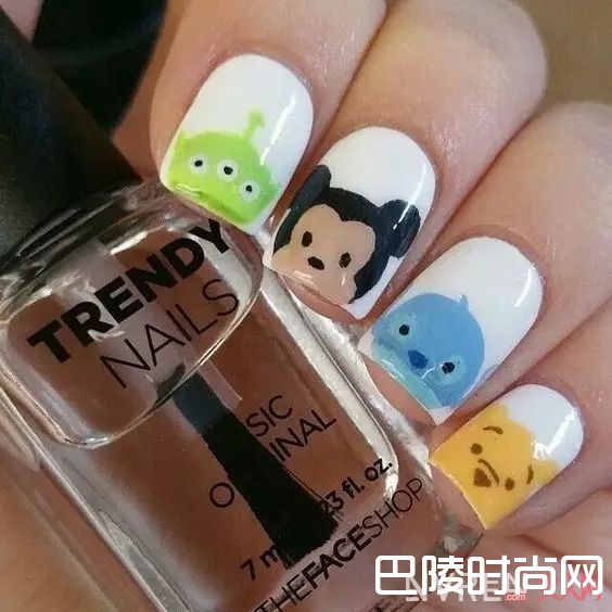 卡通美甲_十大春季流行美甲，快来为你的指甲换新装！