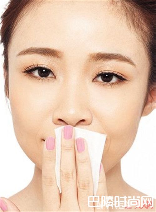 唇部如何卸妆_卸妆很重要但你真的懂卸妆吗 如何干净的卸妆看个就够了