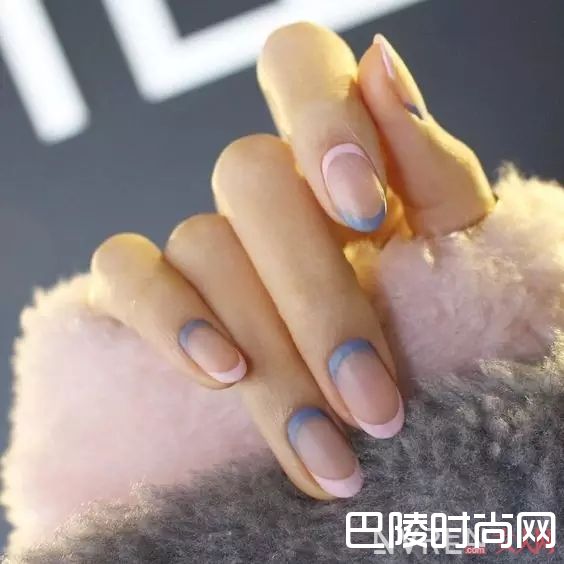 线条元素美甲_十大春季流行美甲，快来为你的指甲换新装！