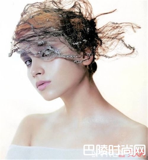 兰蔻水光润养凝珠美容液有什么功效_换季护肤很重要!哪几款护肤好物可以让你肌肤水嫩如初