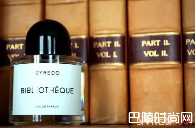 气味图书馆_有腔调当然有灵魂，这些香水妥妥地喷出气质