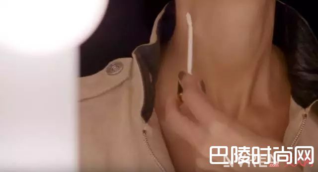 Chanel Mademoiselle变形金刚便携香水_有腔调当然有灵魂，这些香水妥妥地喷出气质