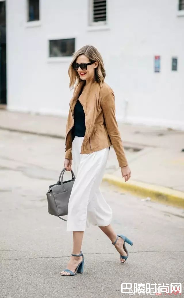 阔腿裤配一字带高跟鞋_最时髦的阔腿裤穿不好，很可能是你不会搭鞋子！